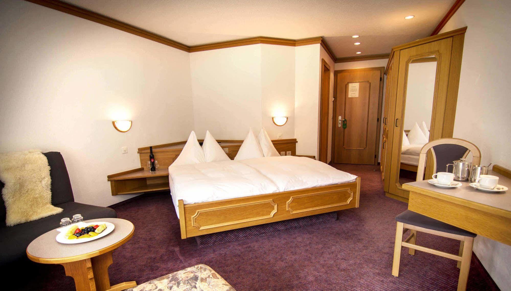 Berghof Garni - The Dom Collection Bed & Breakfast Saas Fee Dış mekan fotoğraf